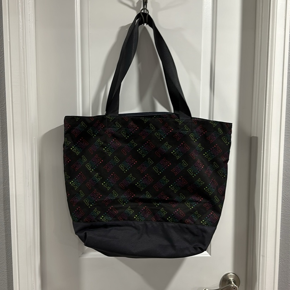 ⭐️SOLD⭐️ NWT Victoria’s Secret PINK Zippered Tote Bag - Picture 5 of 10